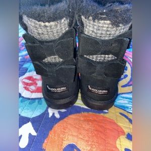 Black UGG Boots w/Bailey Bows